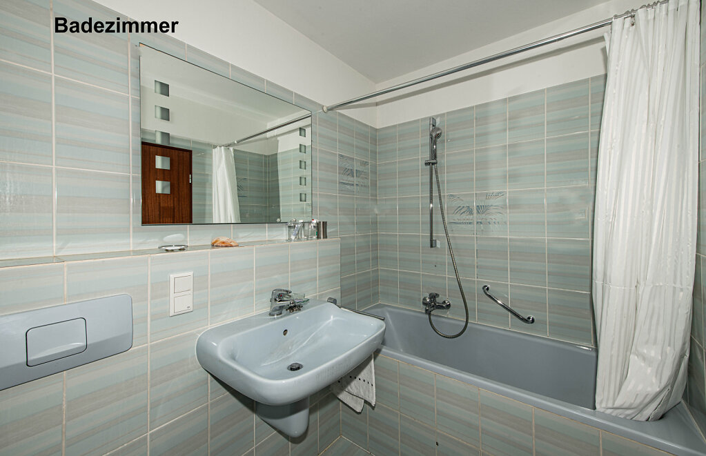Badezimmer-2-Kopie.jpg